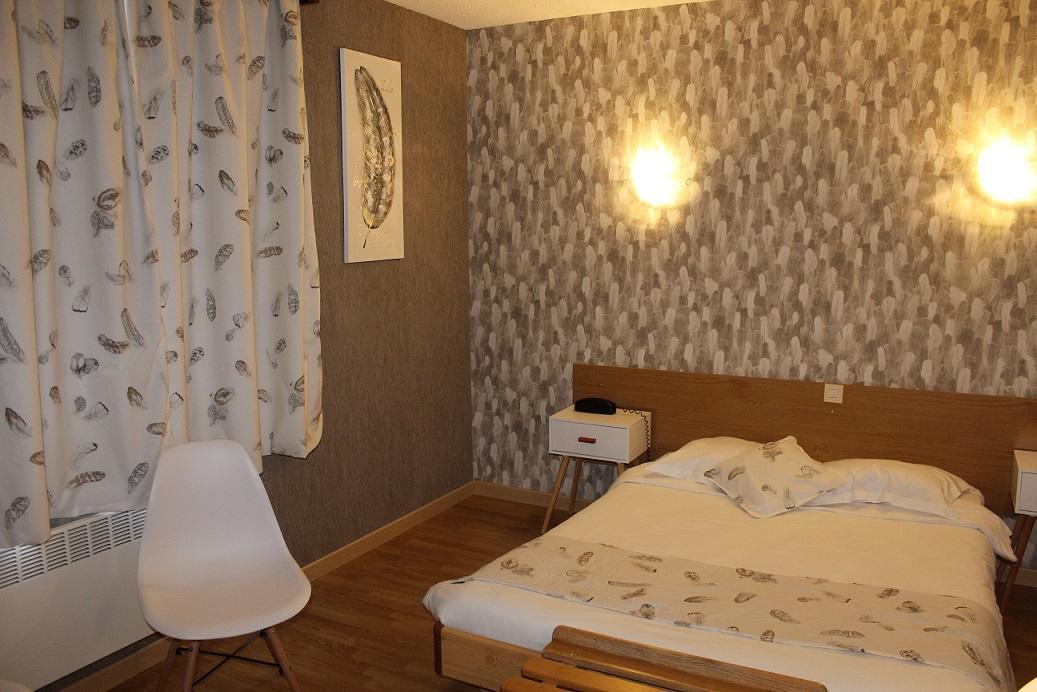 Hotel Les Bruyeres Вантрон Экстерьер фото