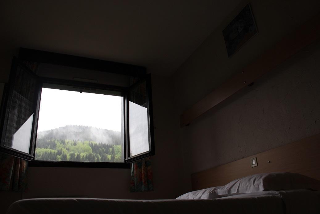 Hotel Les Bruyeres Вантрон Экстерьер фото